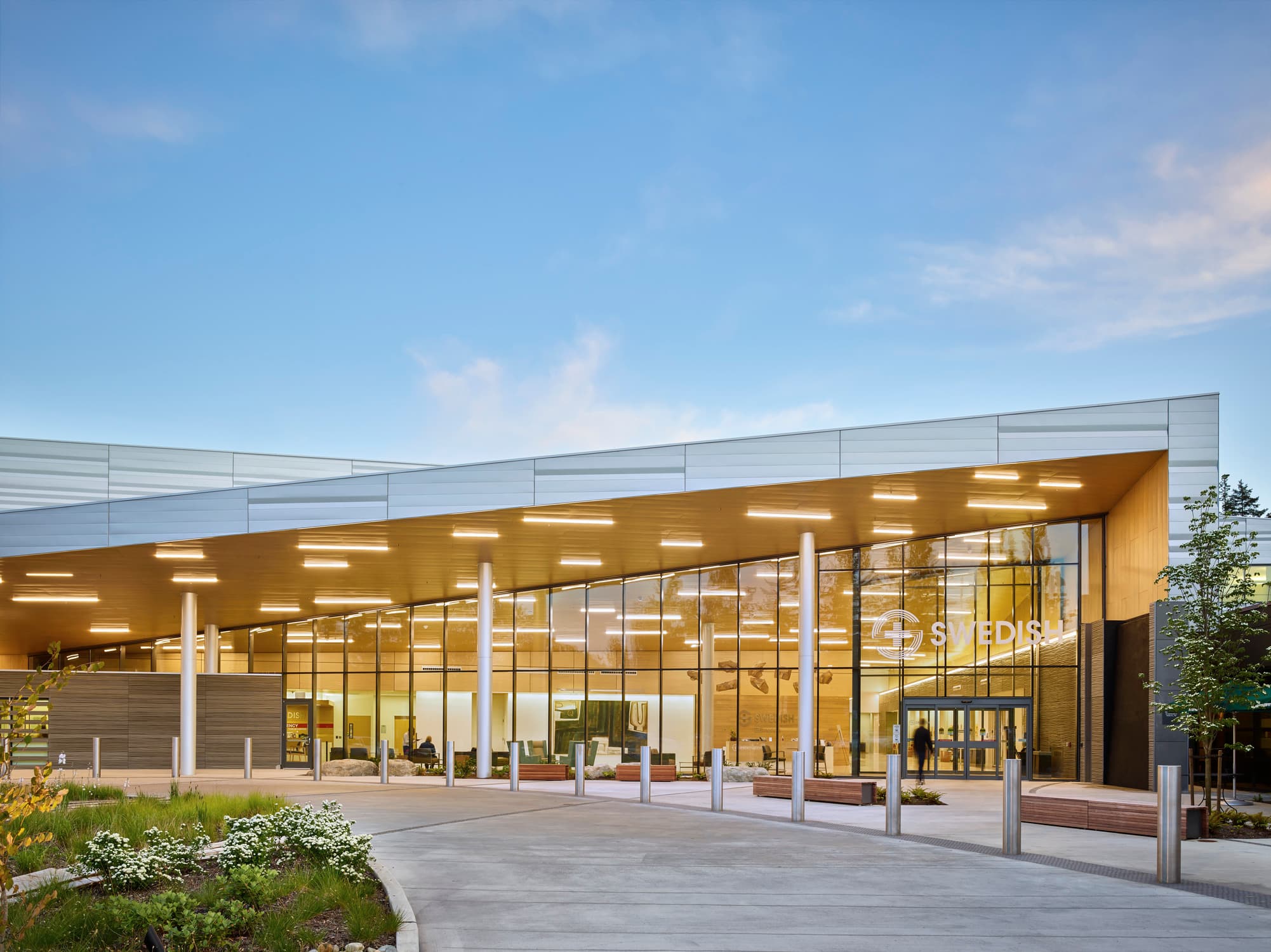 Swedish Medical Center. Edmonds, Washington.
Image license: NBBJ, Sellen Construction and Swedish.
© Copyright 2016 Benjamin Benschneider All Rights Reserved. Usage may be arranged by contacting Benjamin Benschneider Photography. Email: bbenschneider@comcast.net or phone: 206-789-5973.