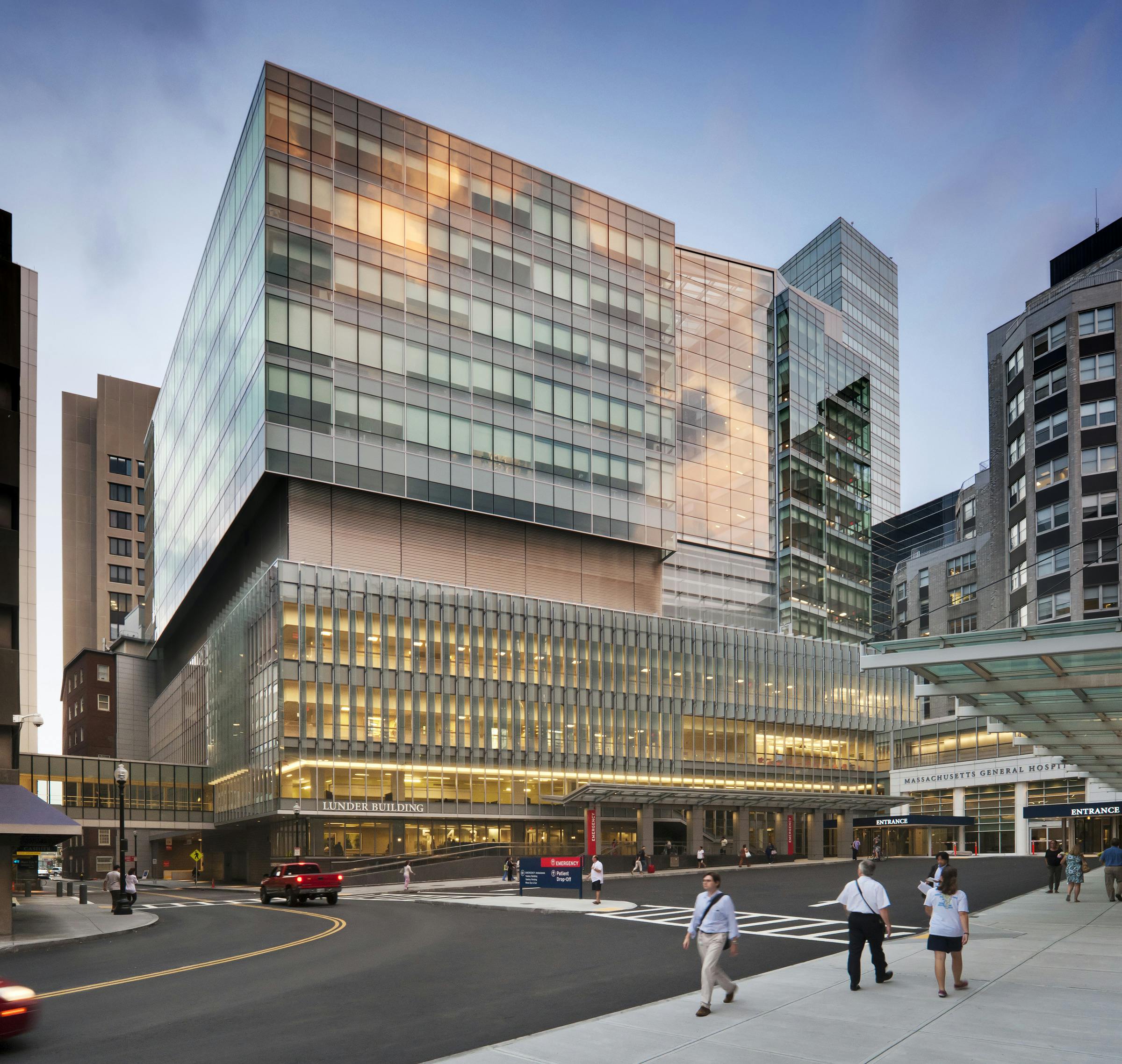 Massachusetts General Hospital, Lunder Building, Location: Boston MA, Architect: NBBJ
